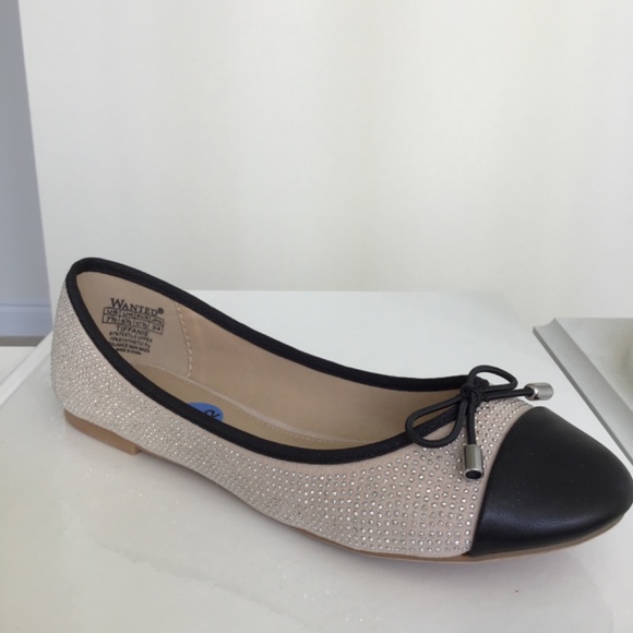 Light beige/black ballerina style light weight flats size 7 1/2 - Picture 8 of 8